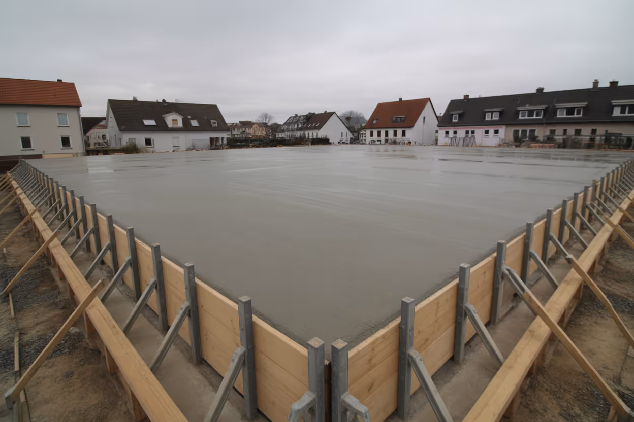 Fundament betonieren für Neubau in Hamburg